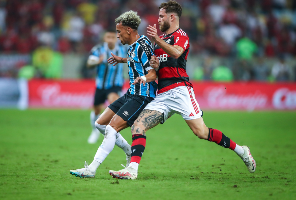 Grêmio 3 x 2 Flamengo: Tricolor gaúcho vence clássico