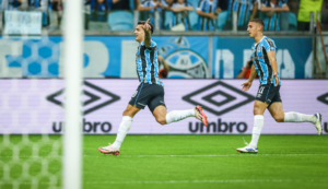 Grêmio 3 x 2 Flamengo: Tricolor gaúcho vence clássico