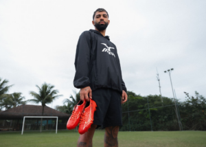 Gabigol troca a Nike pela Mizuno: Um novo capítulo